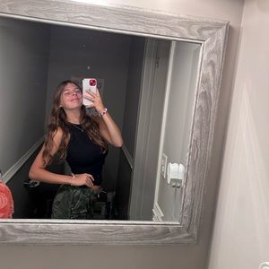 Meet your Posher, Ally